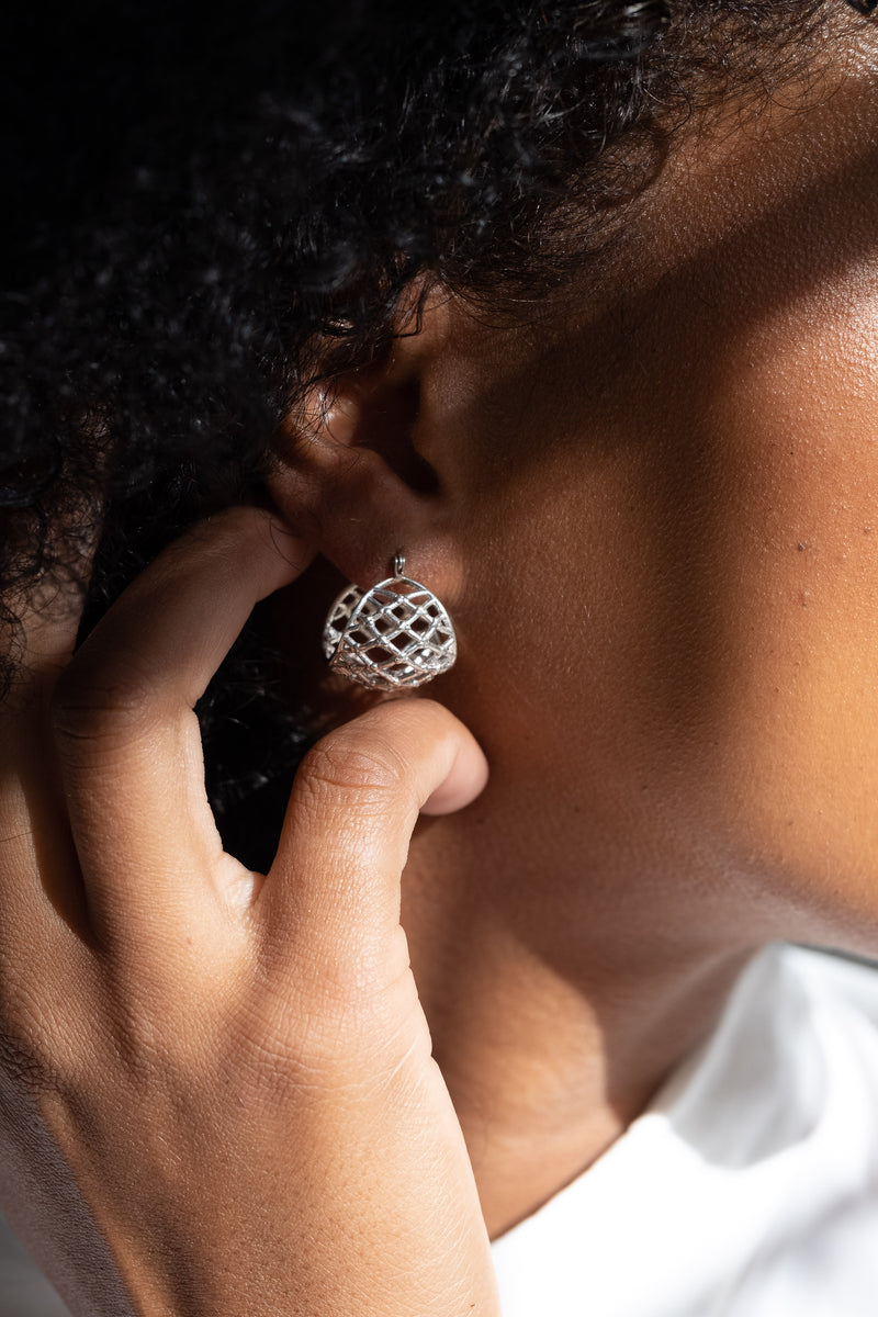 NETTED HOOPS
