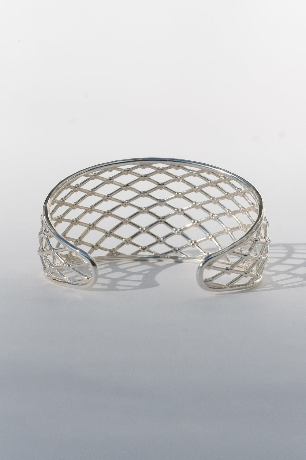 Netted Cuff