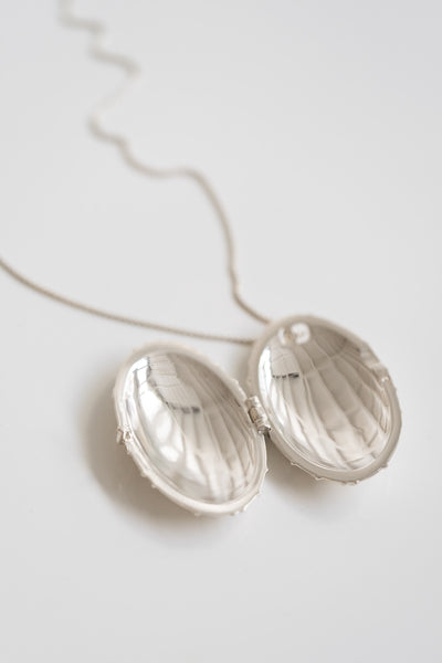 Netted Oval Locket
