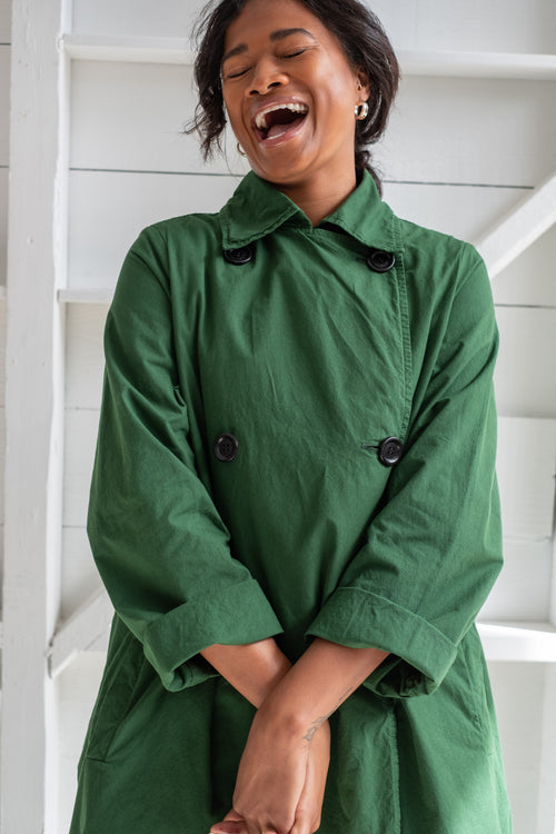 DOUBLE BUTTON COAT IN GREEN
