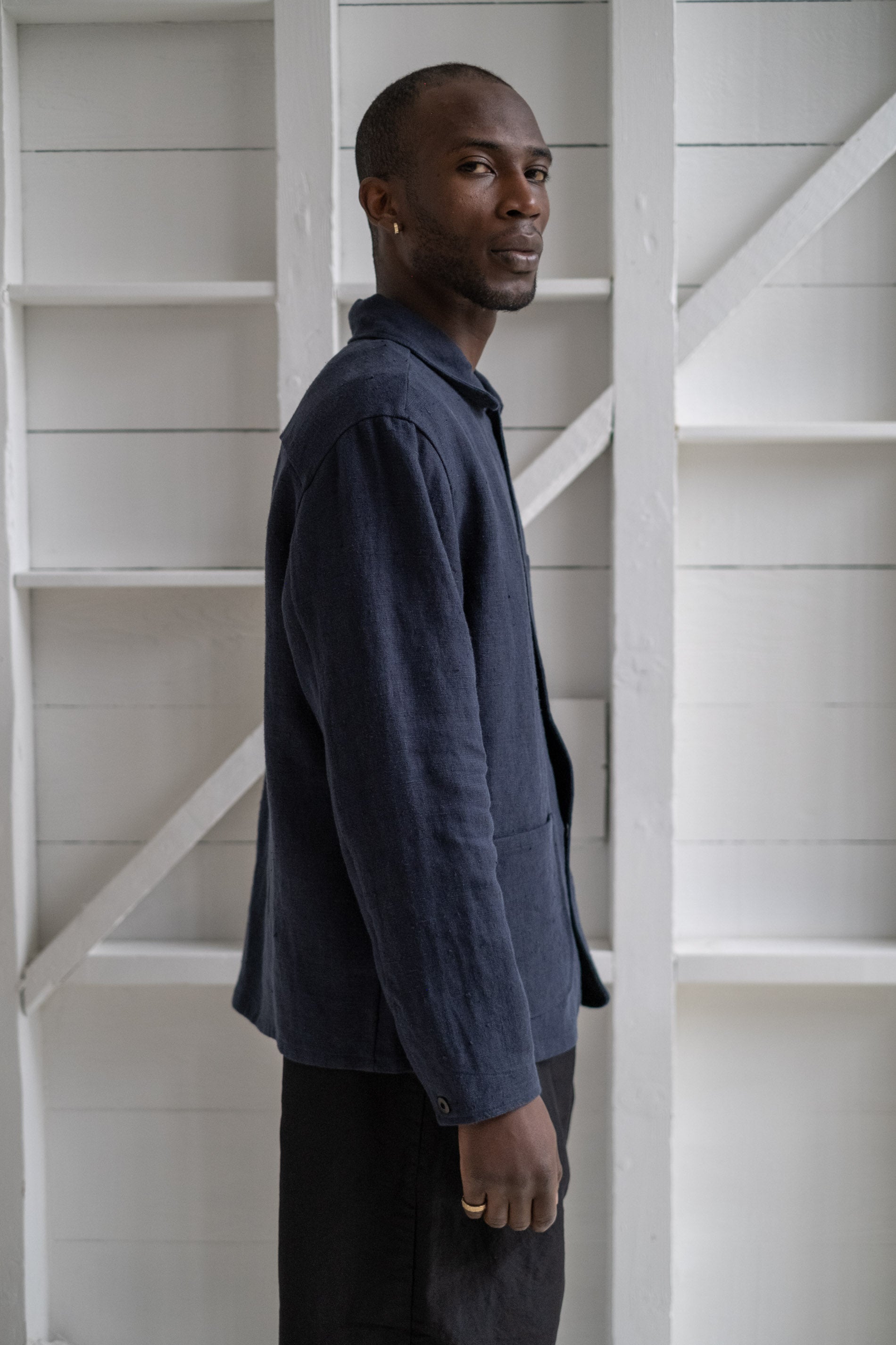 evan kinori | THREE POCKET JACKET IN NAVY BUTCHER LINEN – RELIQUARY