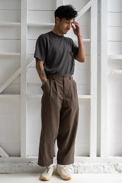 Two Pleat Pant In Dark Olive Organic Cotton Twill
